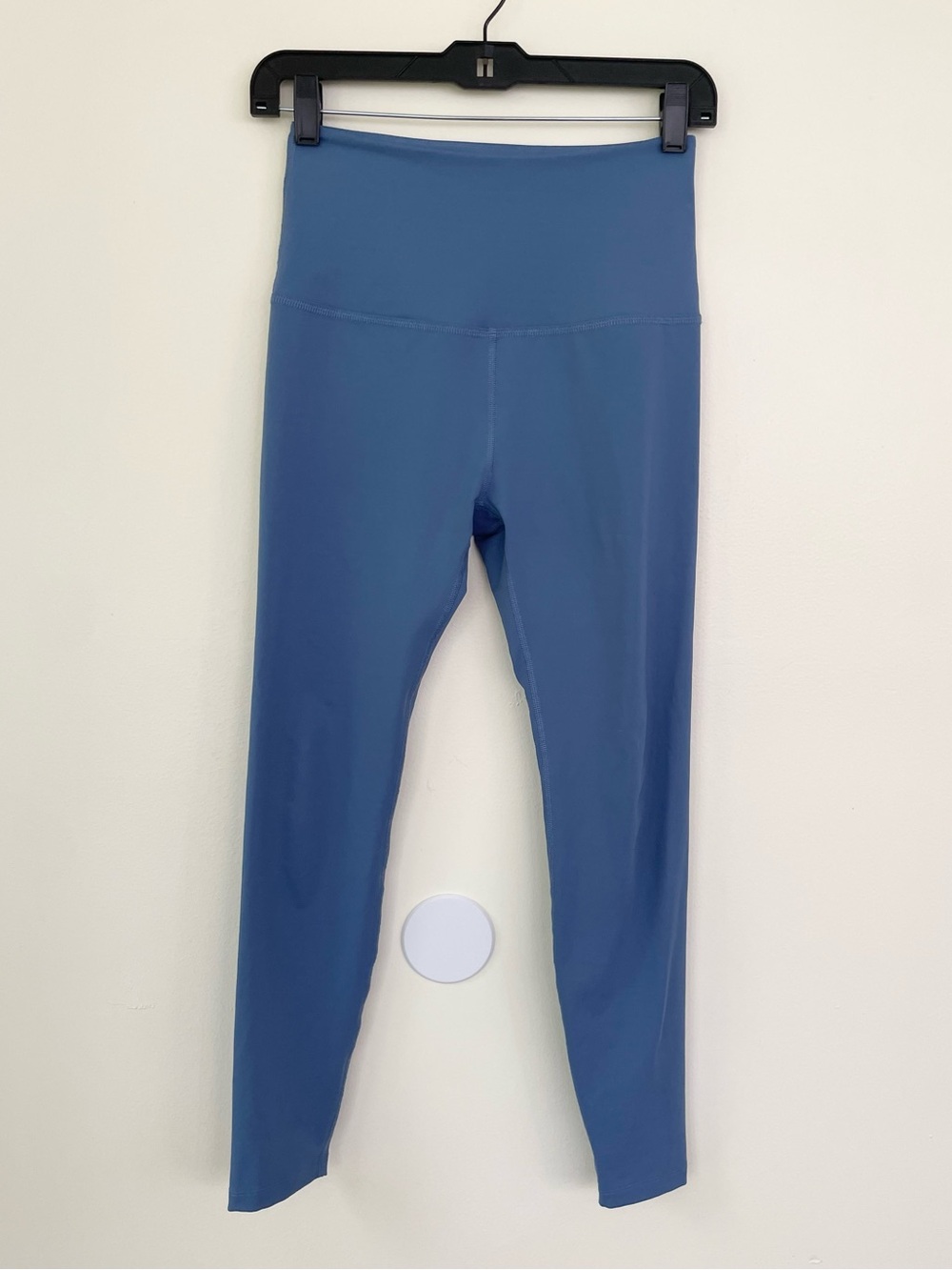 Beyond Yoga High Waisted Capri Leggings in Wildflower Blue S Small Athleisure